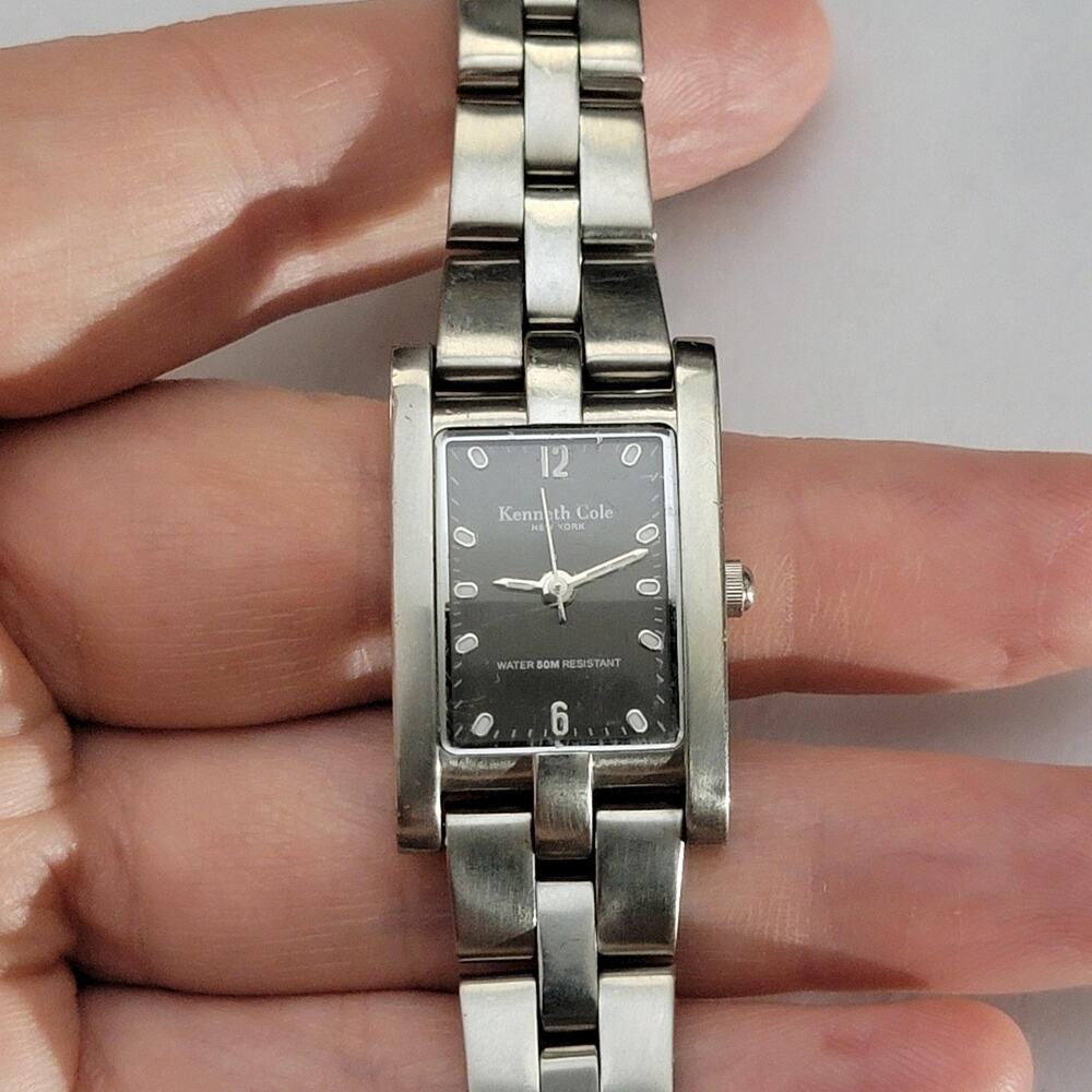 Kenneth Cole Womens Watch Silver Case Gray Dial Stainless Bracelet Quartz